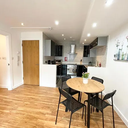 Апартаменты The Works-Fresh 2Bed In Centre, Opposite Arndale. Манчестер Экстерьер фото