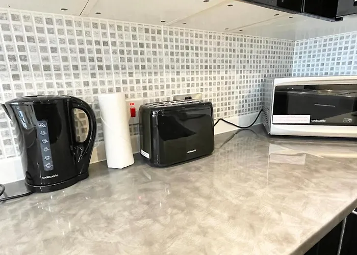 The Works-Fresh 2Bed In Centre, Opposite Arndale.